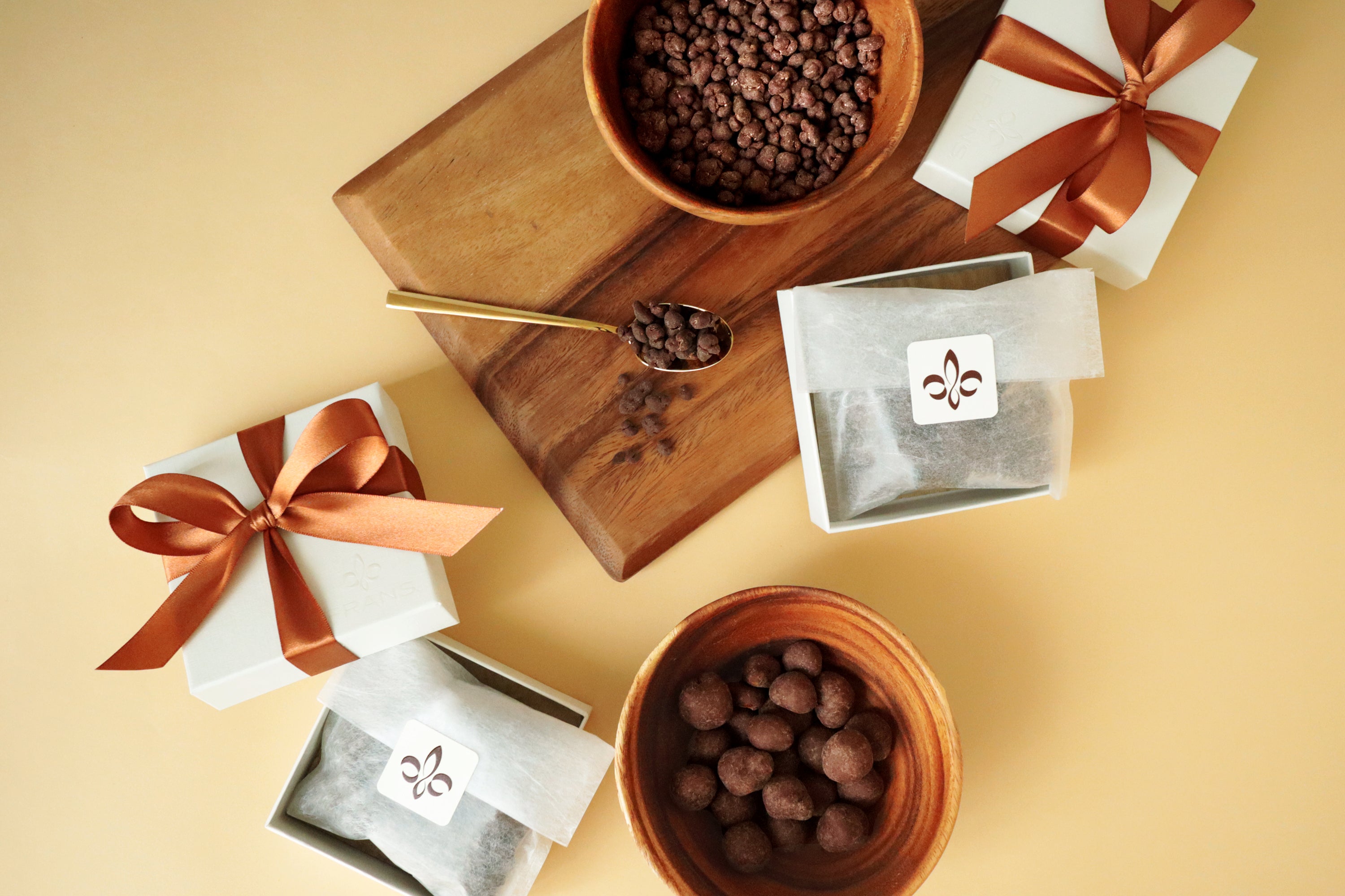 NEW】CHOCOLATE COVERED NUTS SERIES – フランズチョコレート 日本公式