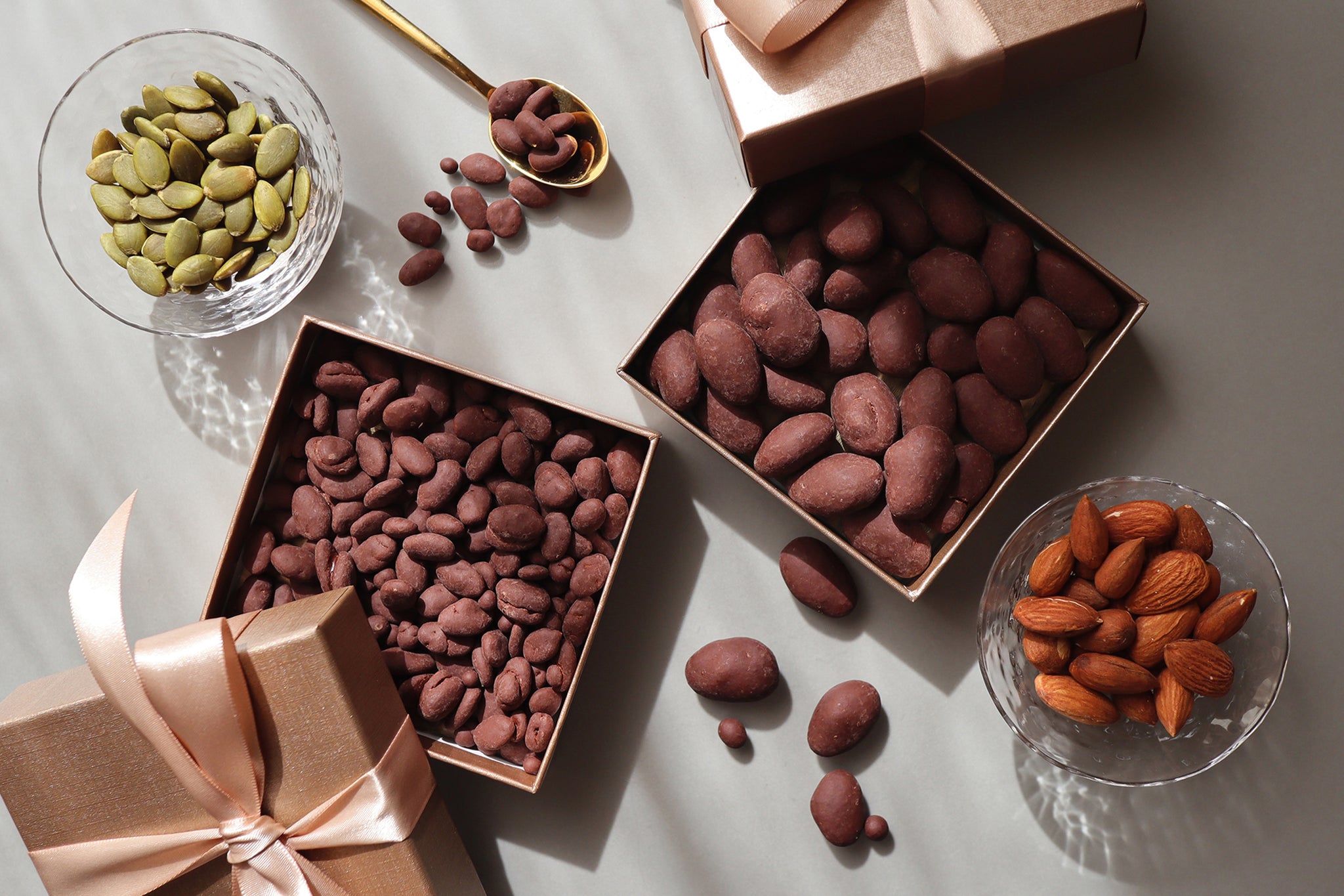 CHOCOLATE COVERED NUTS 新発売
